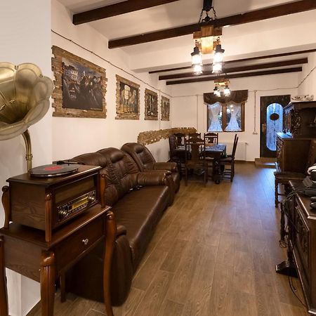 Hestia Boutique Hotel Gori Luaran gambar