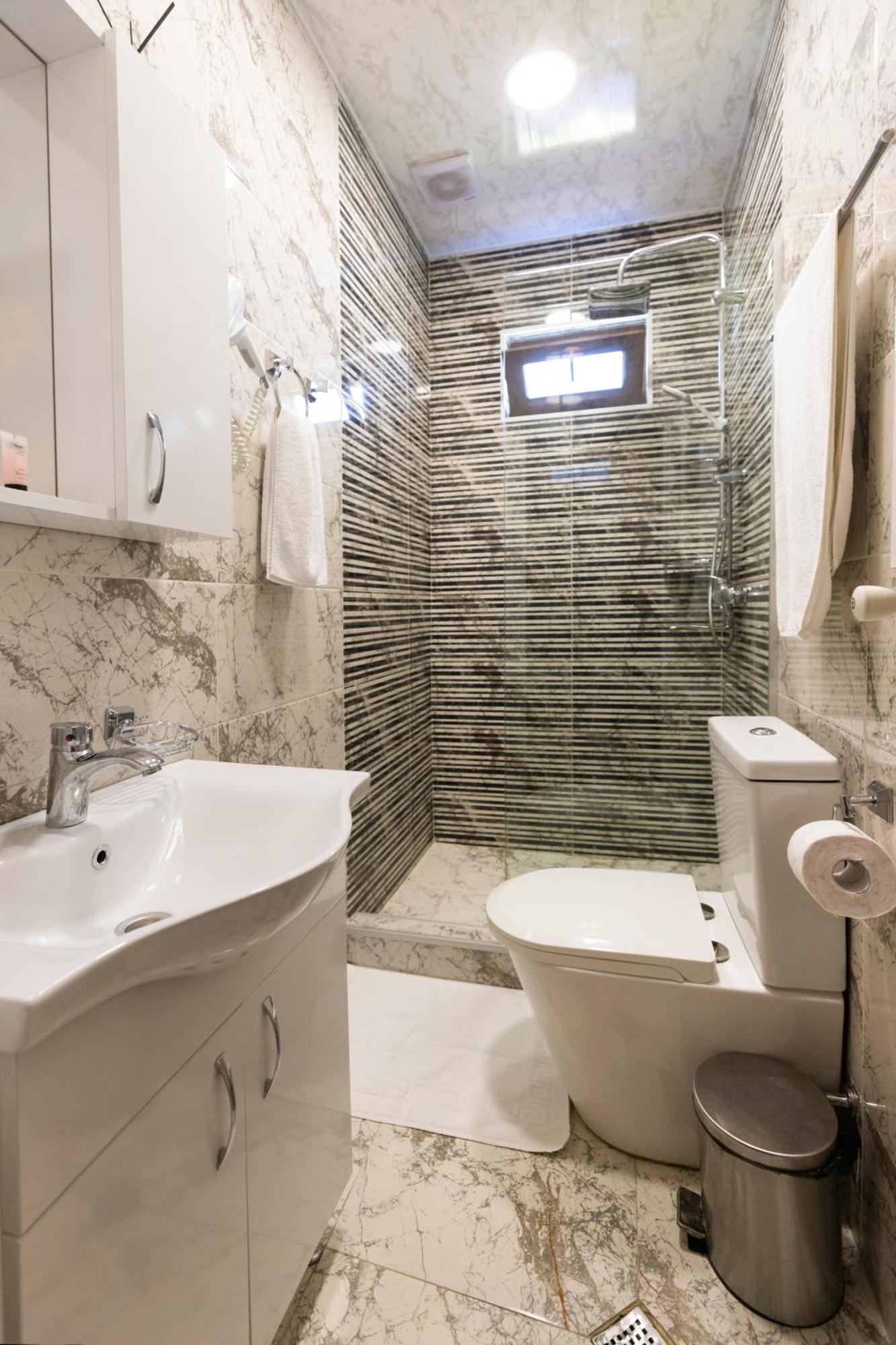 Hestia Boutique Hotel Gori Luaran gambar