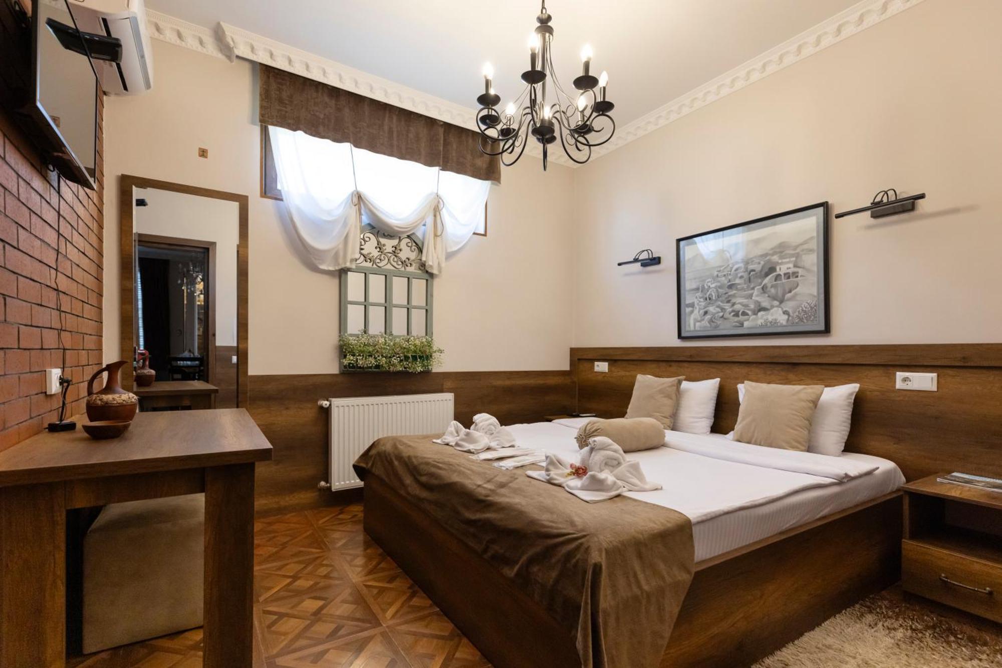 Hestia Boutique Hotel Gori Luaran gambar