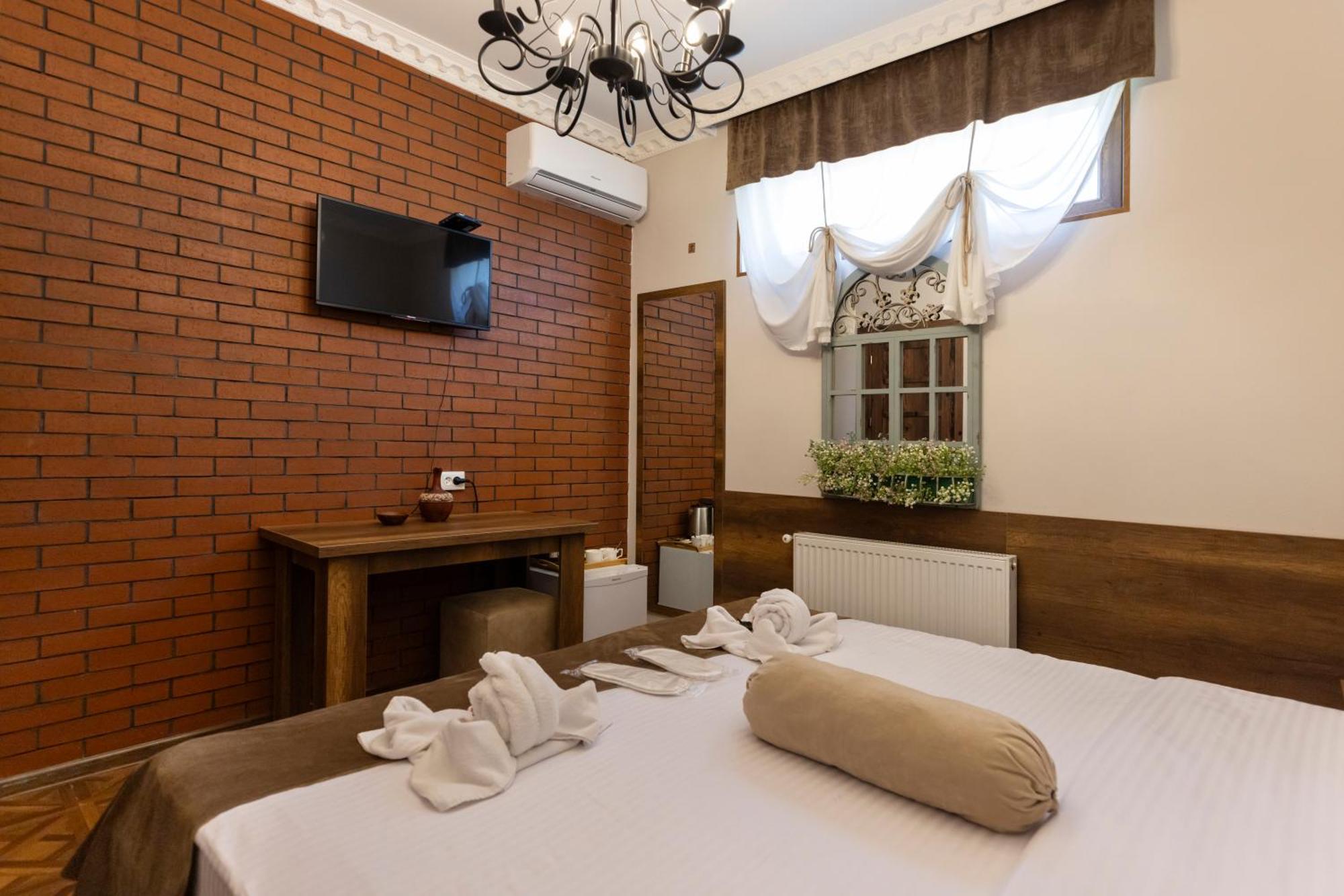 Hestia Boutique Hotel Gori Luaran gambar