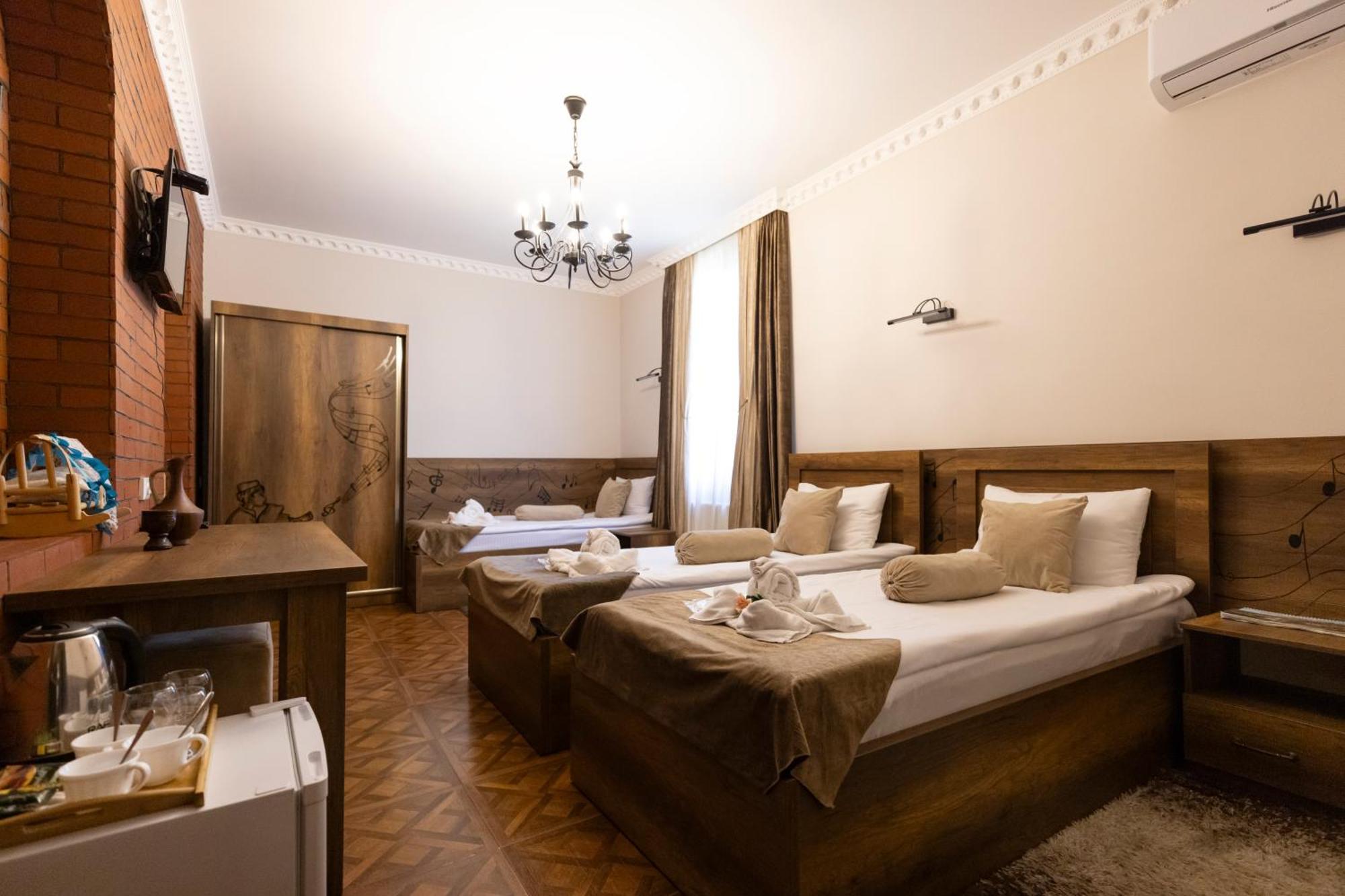 Hestia Boutique Hotel Gori Luaran gambar