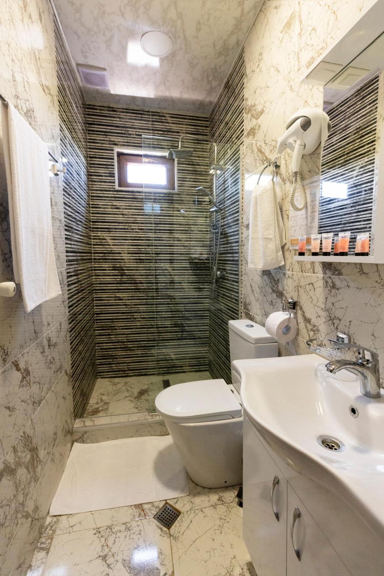Hestia Boutique Hotel Gori Luaran gambar