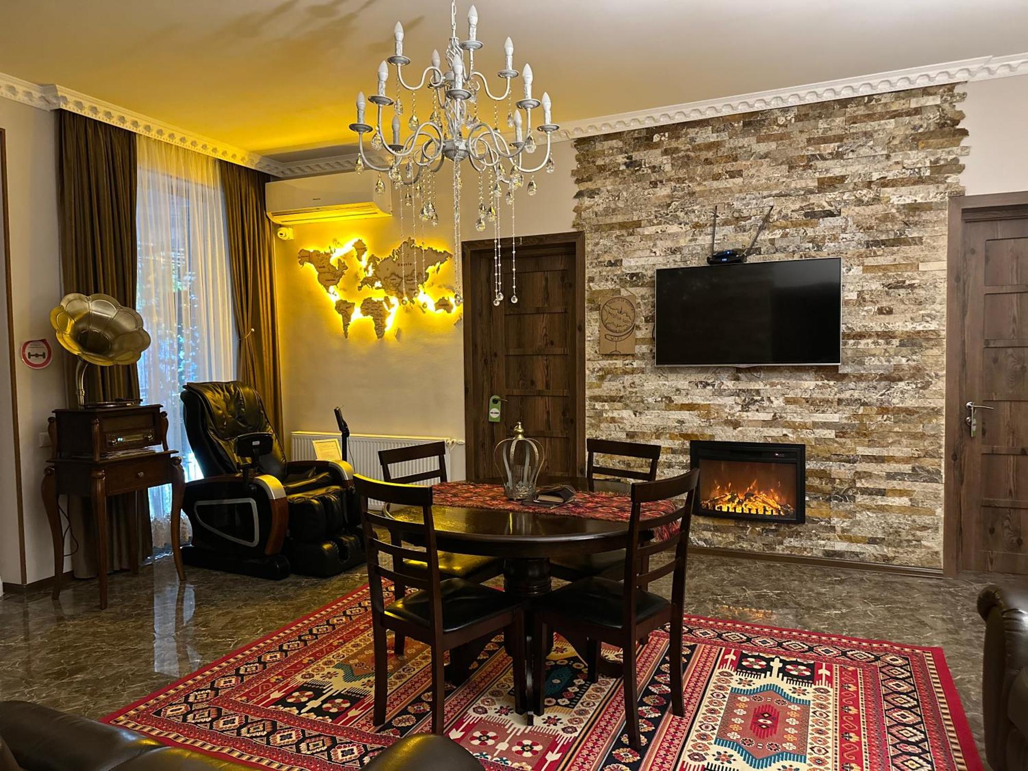 Hestia Boutique Hotel Gori Luaran gambar