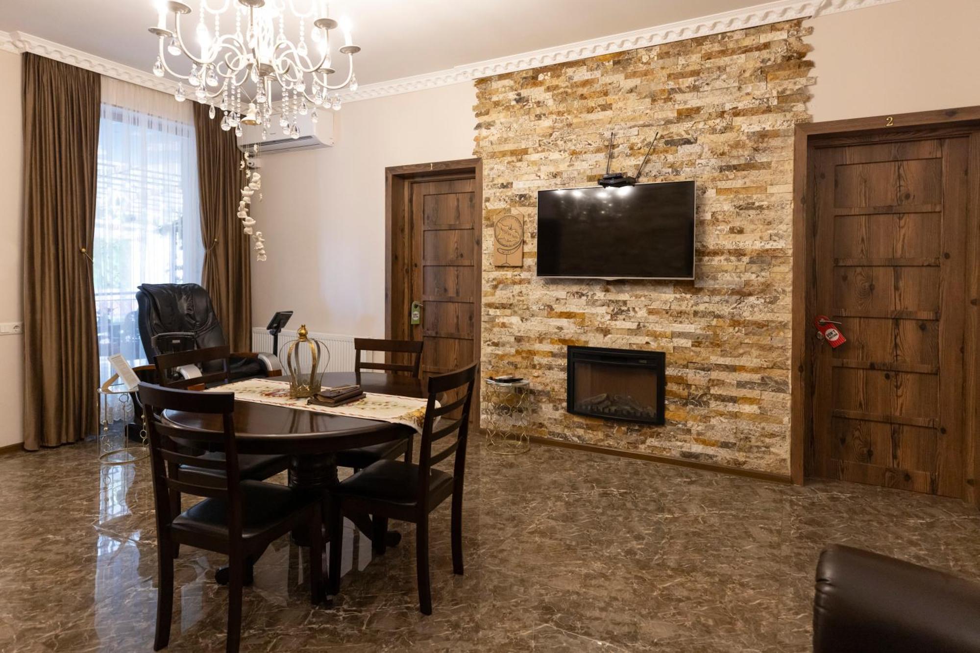 Hestia Boutique Hotel Gori Luaran gambar