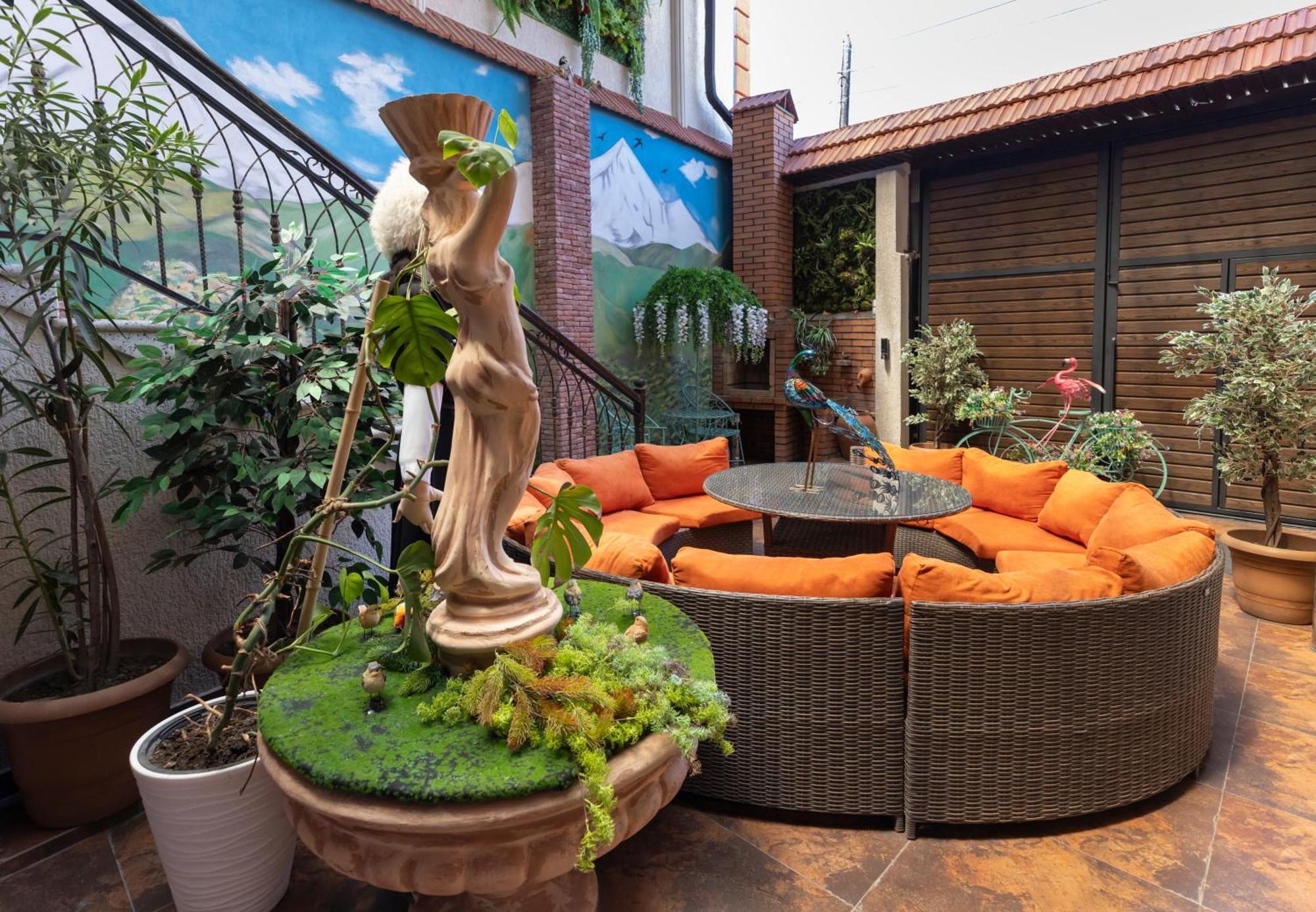 Hestia Boutique Hotel Gori Luaran gambar